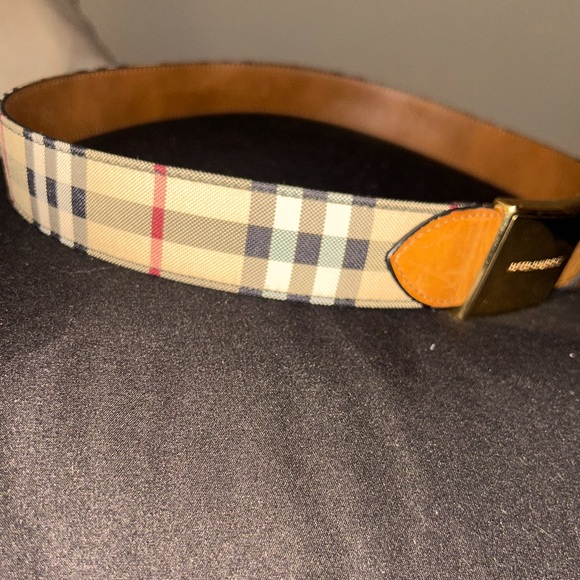 Burberry Gold Buckle Belt with House Check Size: 38/95 UNISEX - Picture 5 of 7